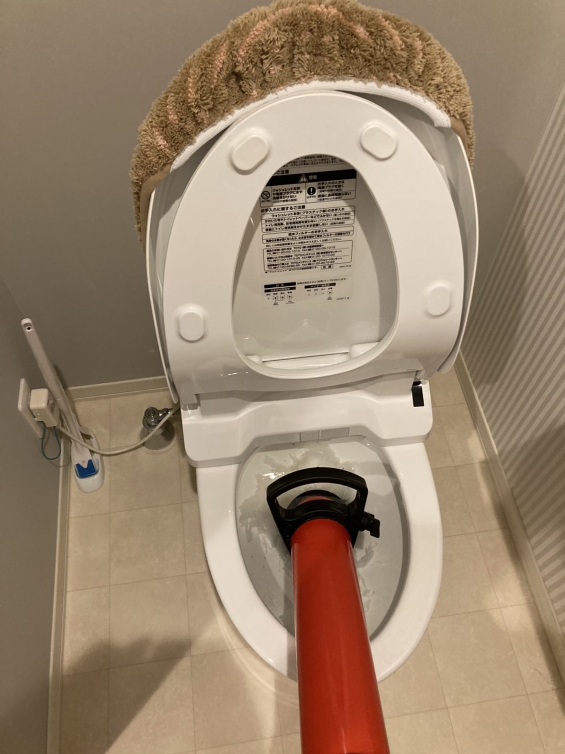 トイレつまり修理-ローポンプ使用